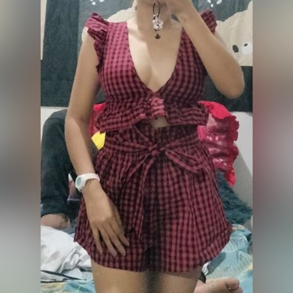 Red and Black Checkered Crop Top and Pants Set - Picture 2 of 3